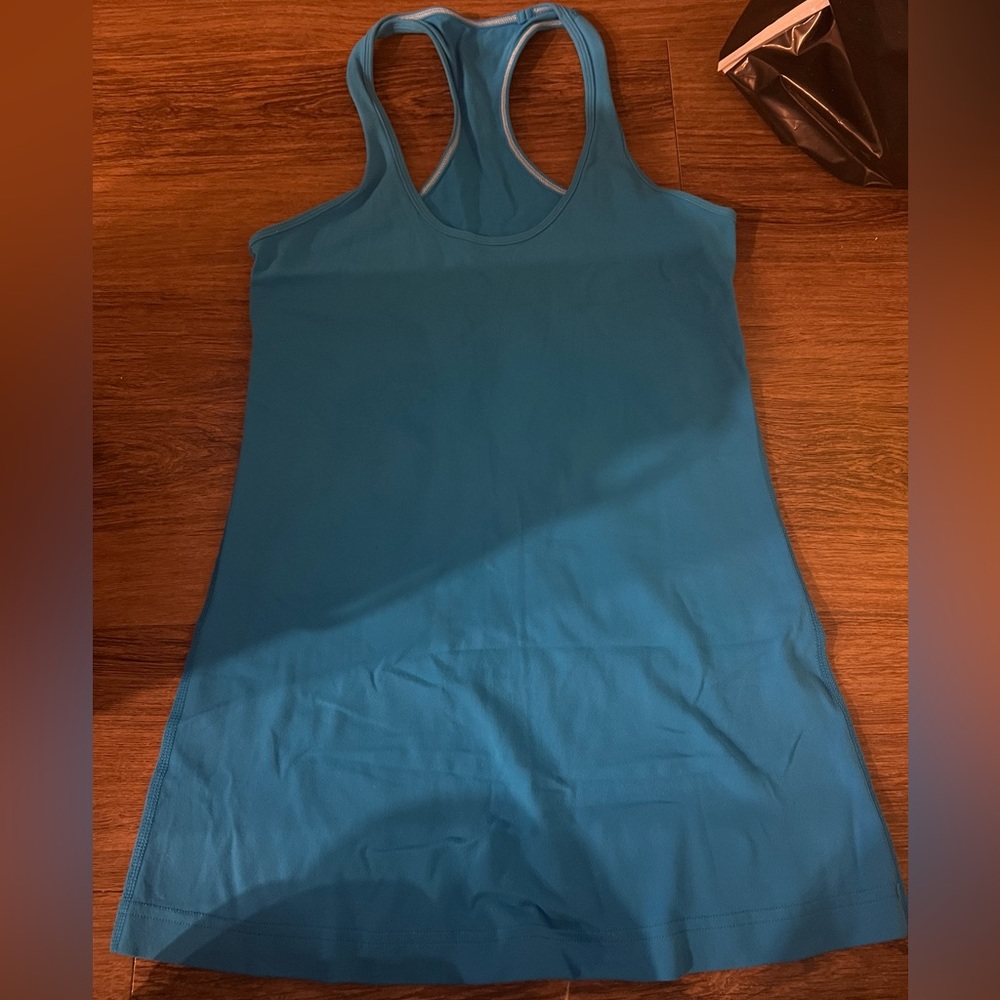 Lululemon tank top